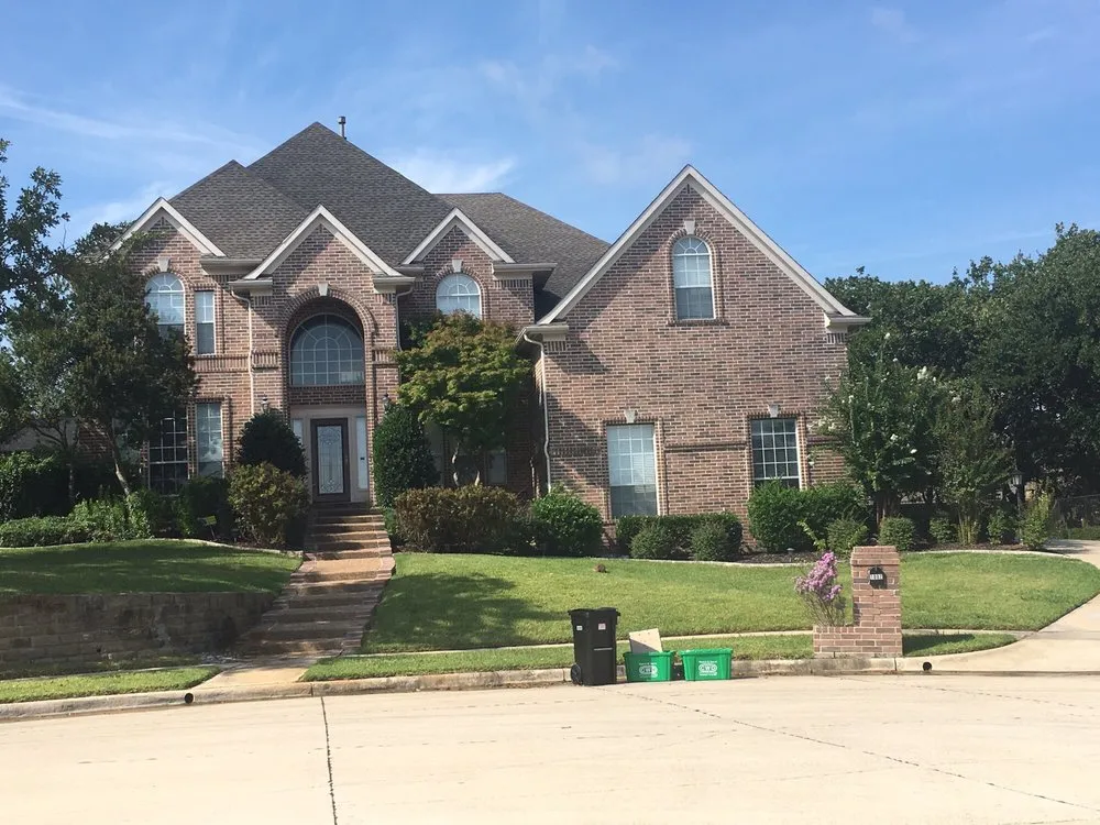Quality privacy fencing service in Mansfield, TX - Trinity Roofing & Construction