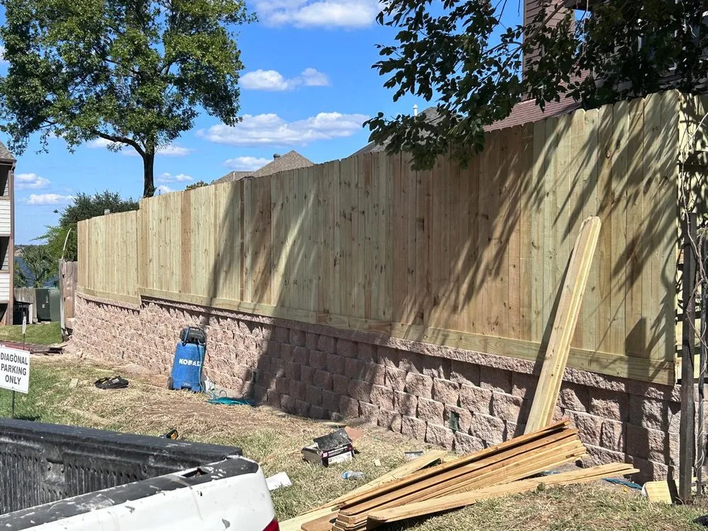Local vinyl fence installation service in Conroe, TX - Triple AAA Construction
