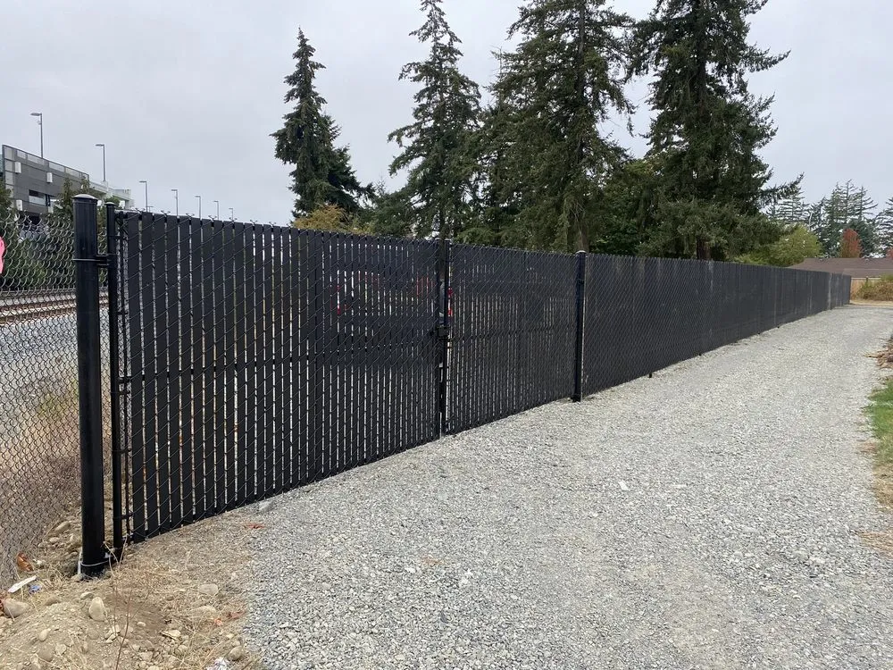 Local vinyl fence installation for homes in Sumner, WA by True Construction