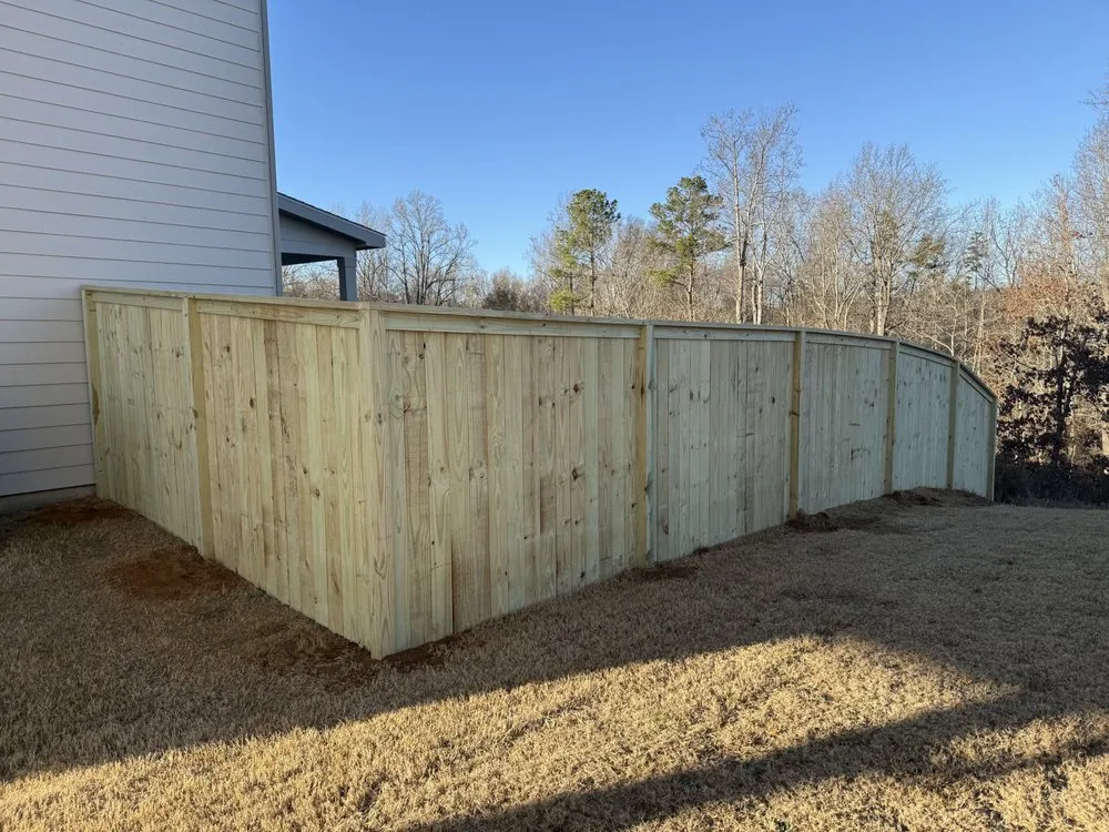 Professional vinyl fence installation in Commerce, GA by Truebuilt Deck & Fence