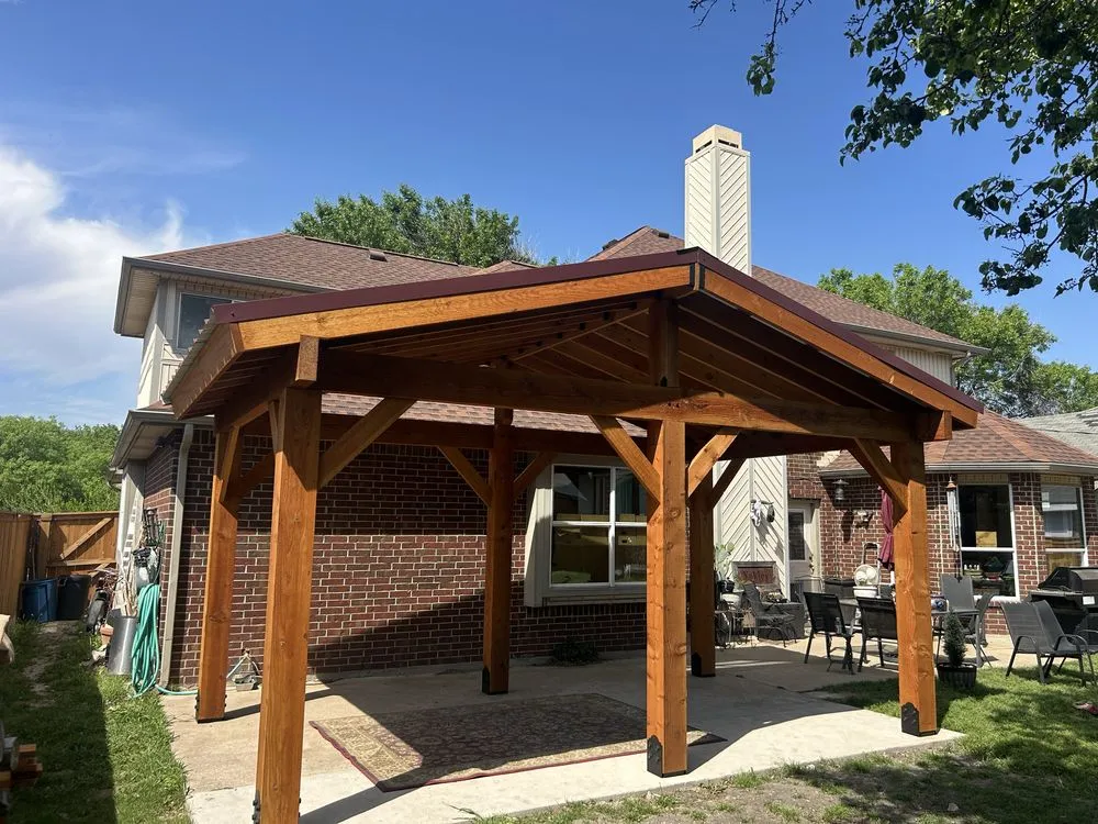 Expert privacy fencing experts serving Azle, TX - TX Contracting