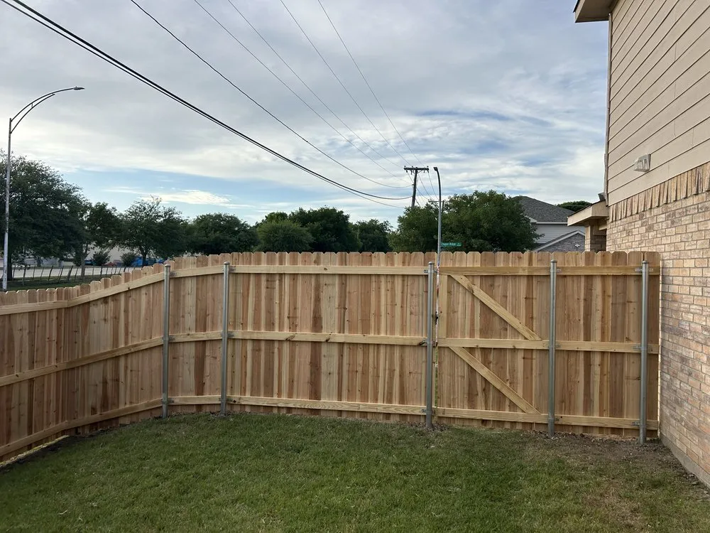 Local chain link fencing service in Azle, TX - TX Contracting