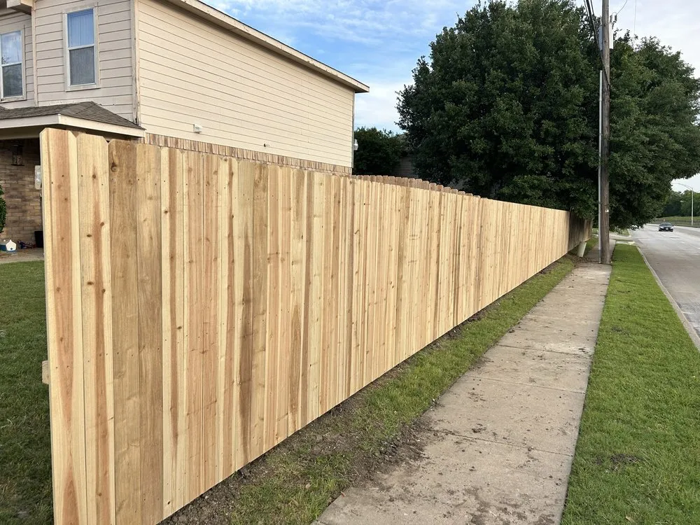 Expert vinyl fence installation for homes in Azle, TX by TX Contracting
