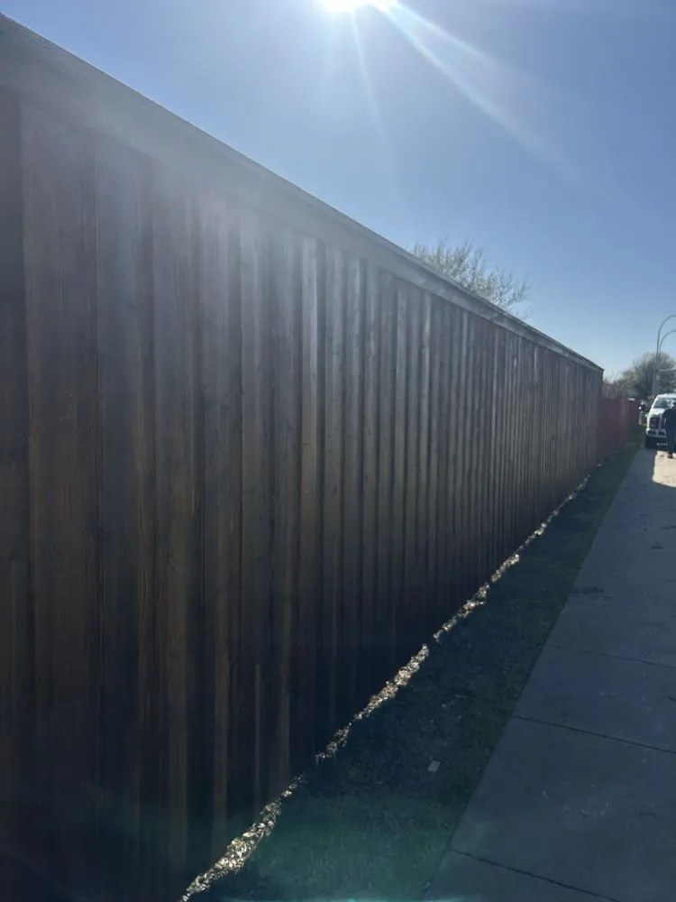 Local chain link fencing for homes in Azle, TX by TX Contracting