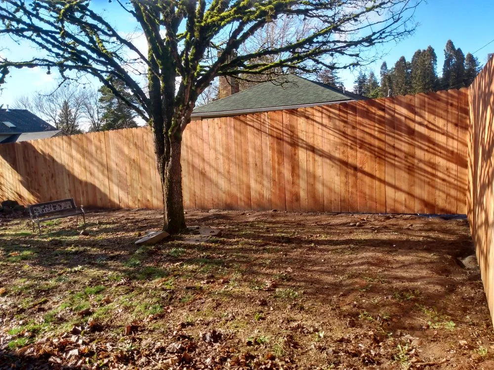 Expert vinyl fence installation experts serving Gresham, OR - Underway Construction