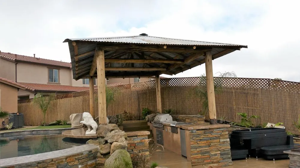 Professional vinyl fence installation experts serving Modesto, CA - V-Builders