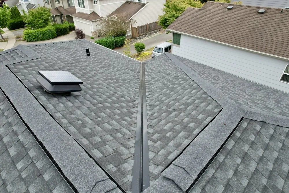Affordable vinyl fence installation service in Bothell, WA - Valentin Roofing