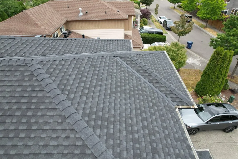 Local fence repair experts serving Bothell, WA - Valentin Roofing