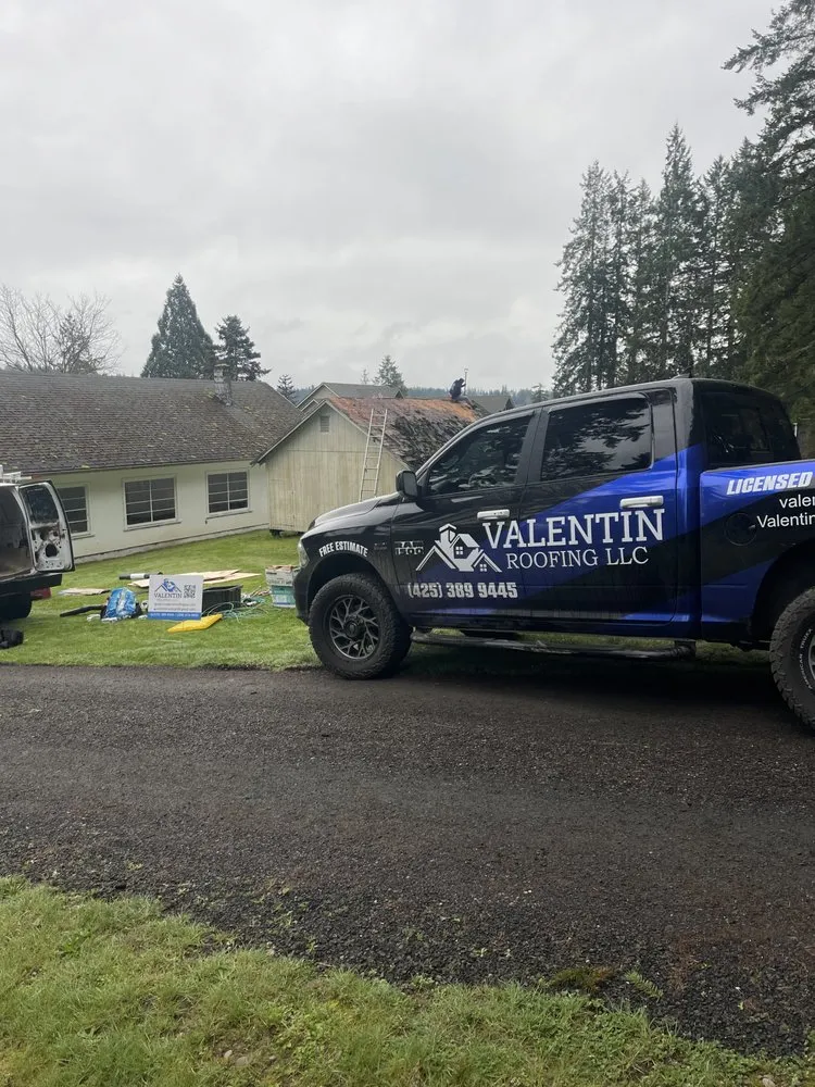 Quality chain link fencing in Bothell, WA by Valentin Roofing