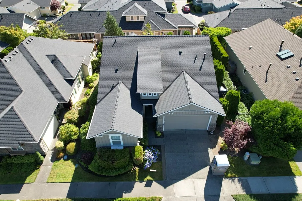 Expert fence repair experts serving Bothell, WA - Valentin Roofing