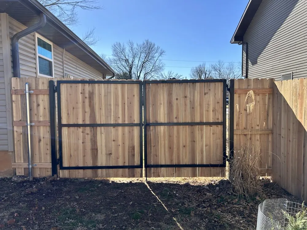 Quality chain link fencing experts serving Springfield, MO - Vector Fence