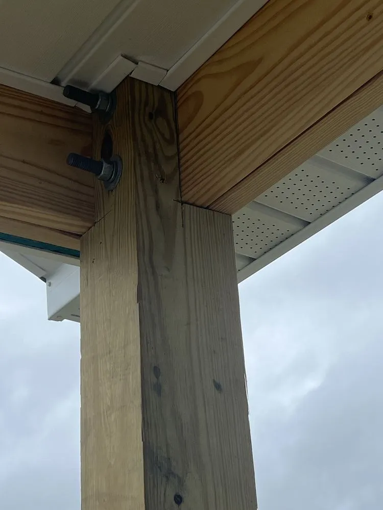 Expert wood fence service service in Henderson, NC - Versadecks