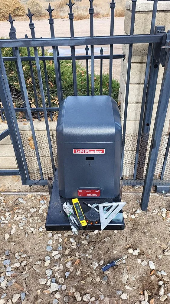 Expert fence installation in Apple Valley, CA by VG Tech