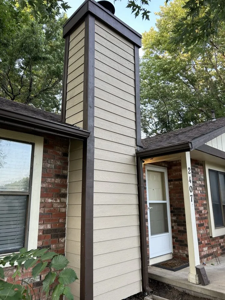 Local vinyl fence installation experts serving Joplin, MO - Walker Projects