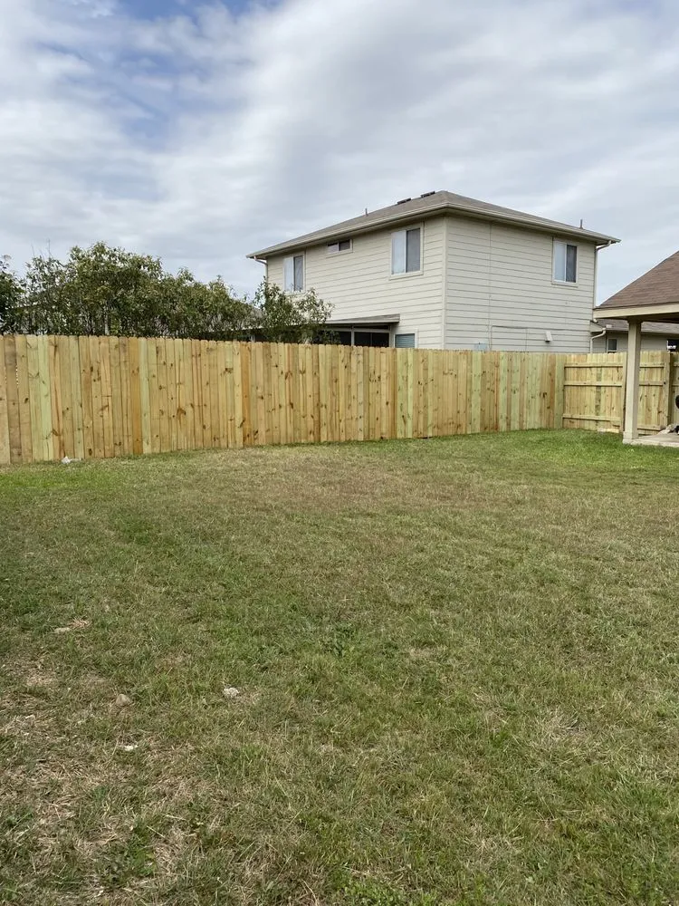Affordable wood fence service experts serving Converse, TX - Webb Co