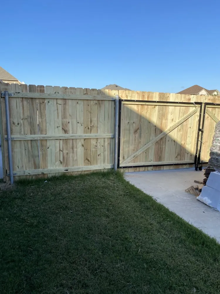 Top-rated fence repair in Converse, TX by Webb Co