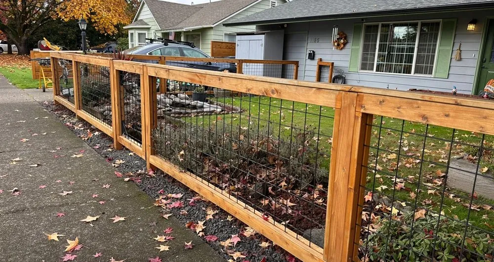 Reliable fence repair experts serving Eugene, OR - Weyer's Construction