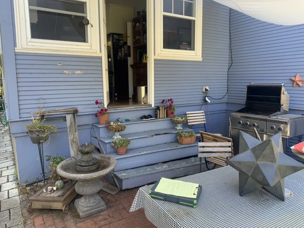 Reliable vinyl fence installation in Gresham, OR by White Wing construction