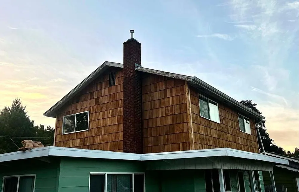Affordable vinyl fence installation service in Springfield, OR - Wilder Construction