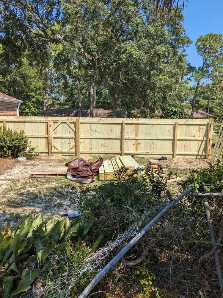 Reliable fence installation experts serving Pace, FL - Wisecombllc