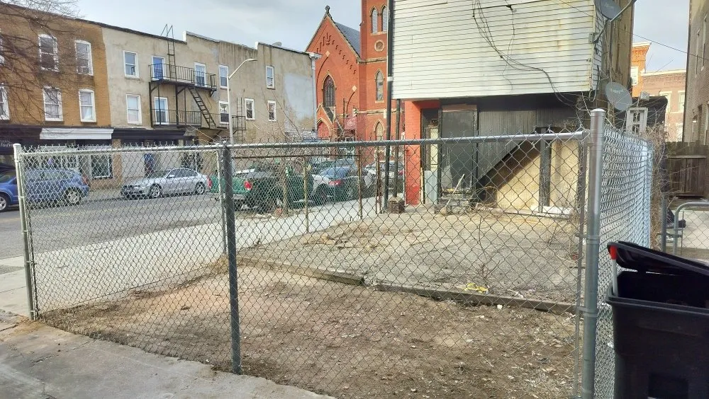 Professional wood fence service for homes in Baltimore, MD by Wright Pro Services