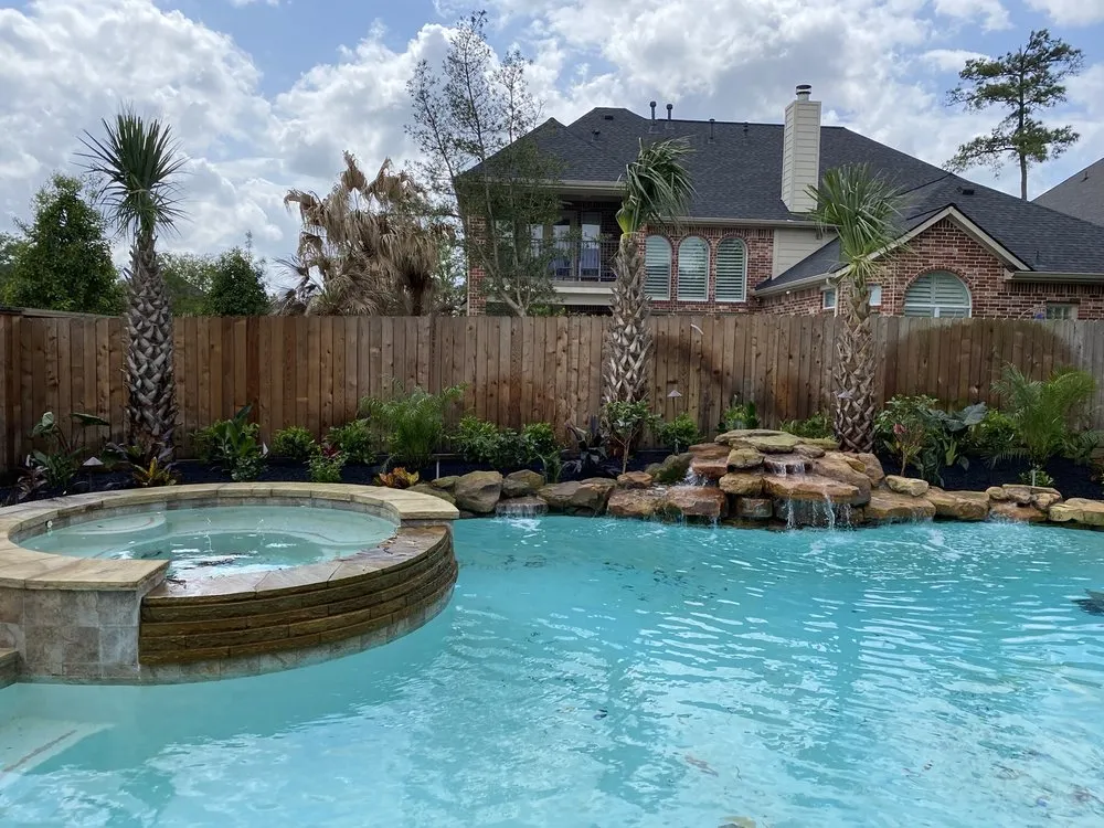Reliable vinyl fence installation in Cypress, TX by Yardmasters
