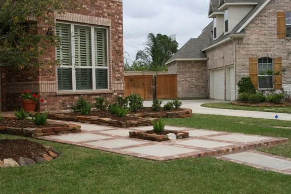 Affordable wood fence service experts serving Cypress, TX - Yardmasters