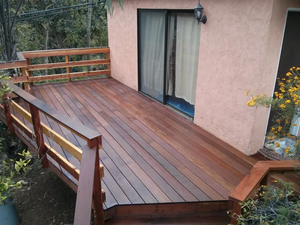 Expert vinyl fence installation for homes in Burbank, CA by YourDeckBuilder