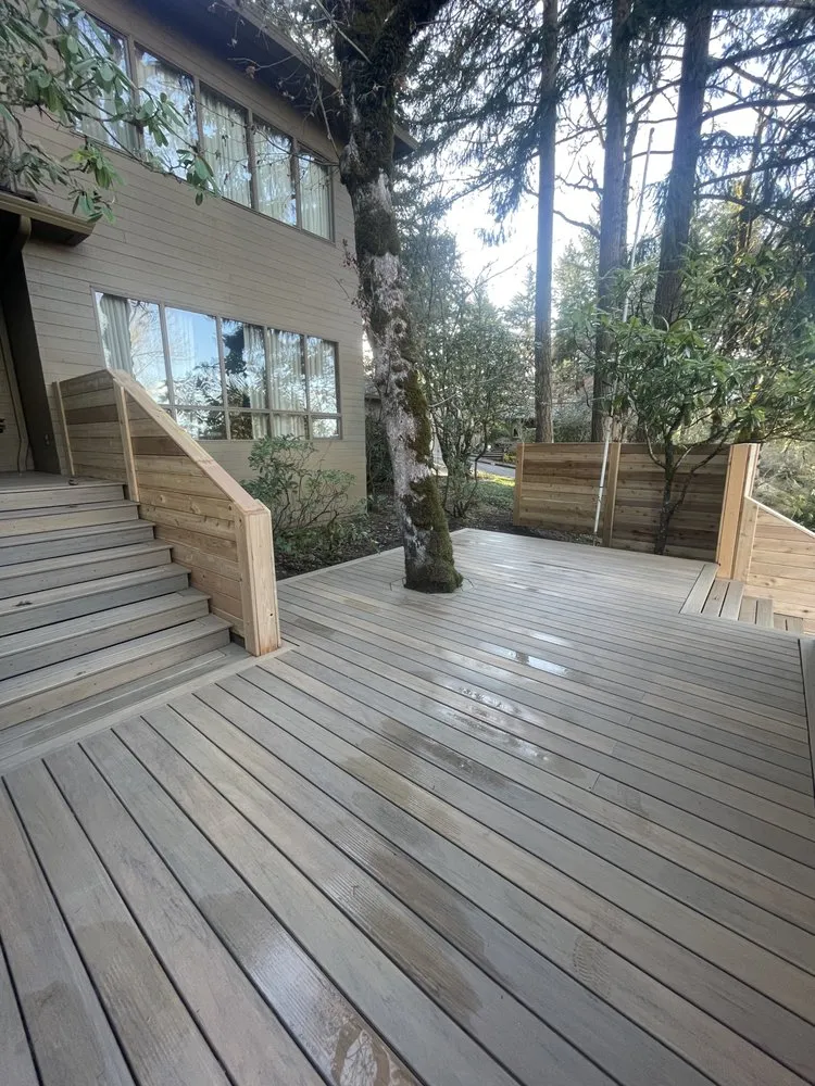 Top-rated fence repair in Eugene, OR by Zent Construction