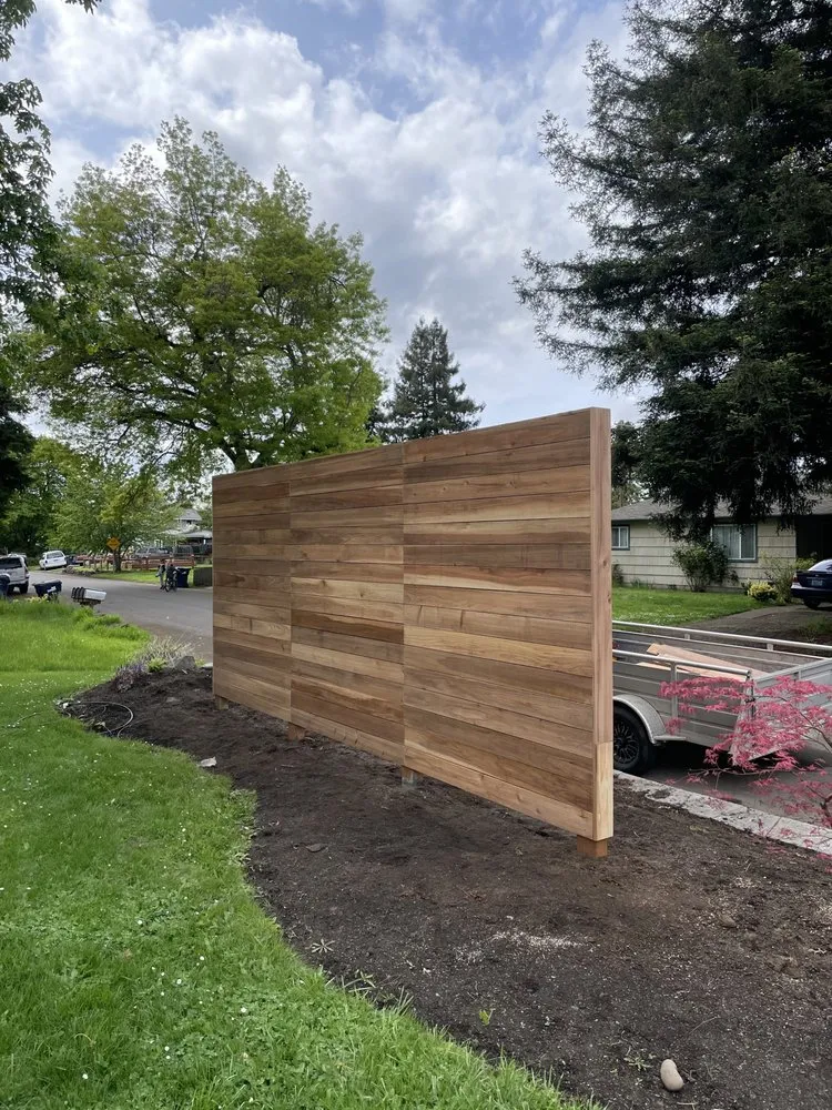 Top-rated privacy fencing service in Eugene, OR - Zent Construction