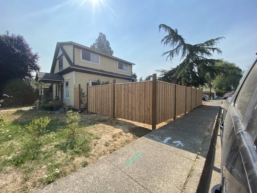 Reliable chain link fencing service in Eugene, OR - Zent Construction