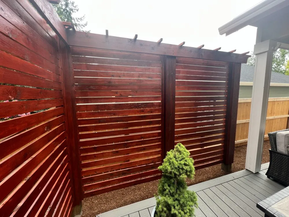 Reliable privacy fencing experts serving Eugene, OR - Zent Construction